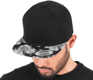 FLEXFIT F6089R - 6-panels cap with pink print on visor